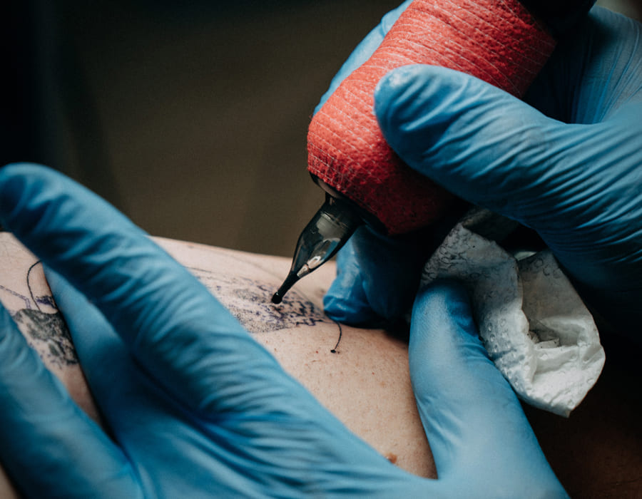 Qué debes saber antes de hacerte un tatuaje fine line